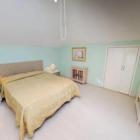 Eden Villa *